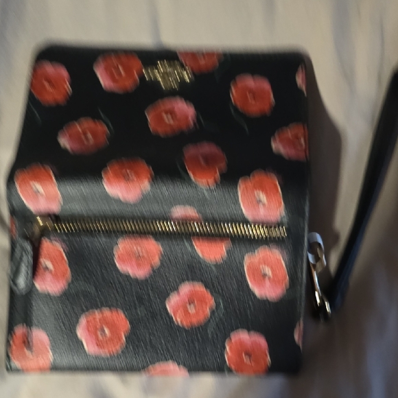 Coach Black Floral Wristlet Clutch LIKE.NEW - Picture 4 of 6